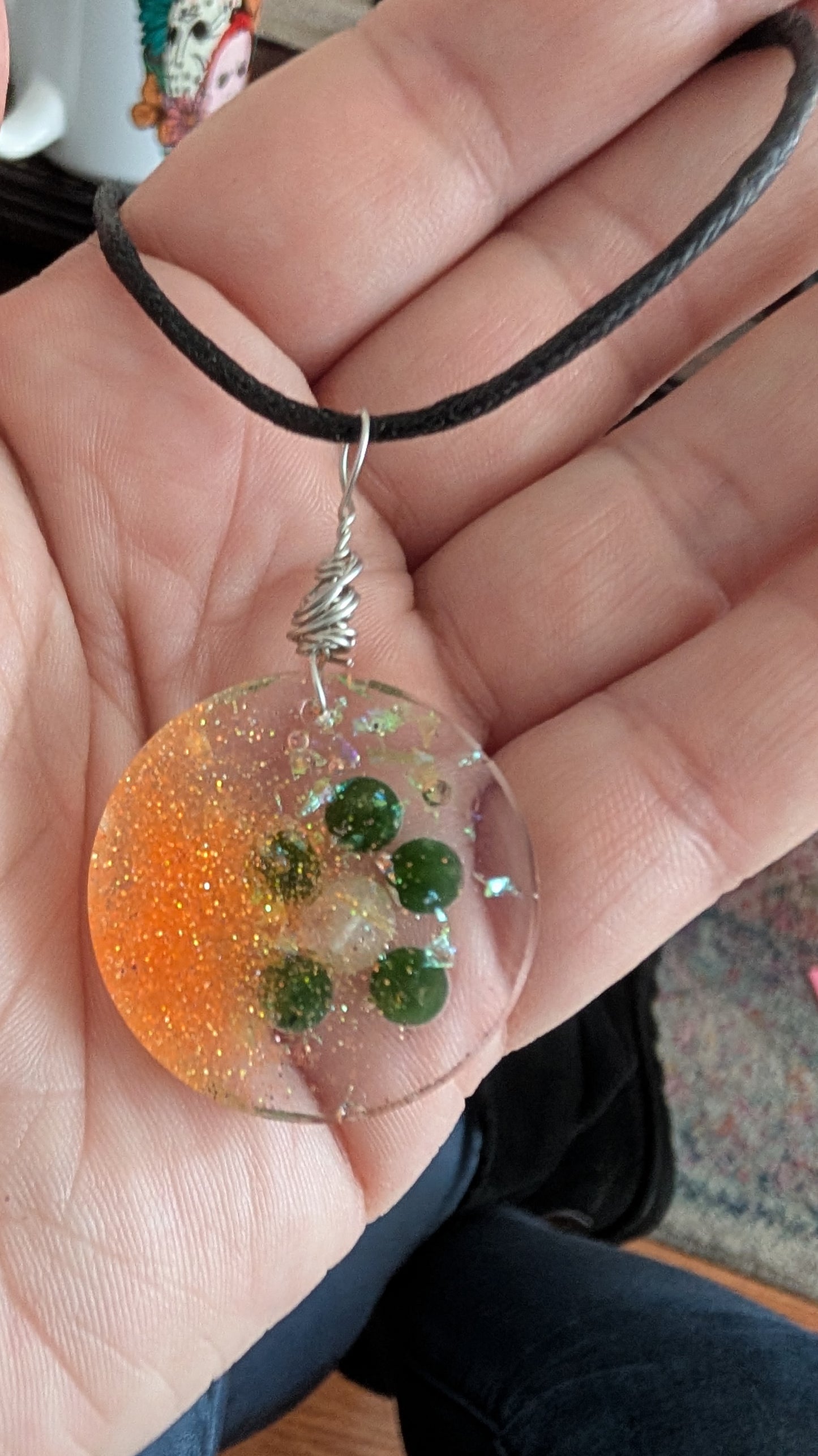 Jade flower pendant
