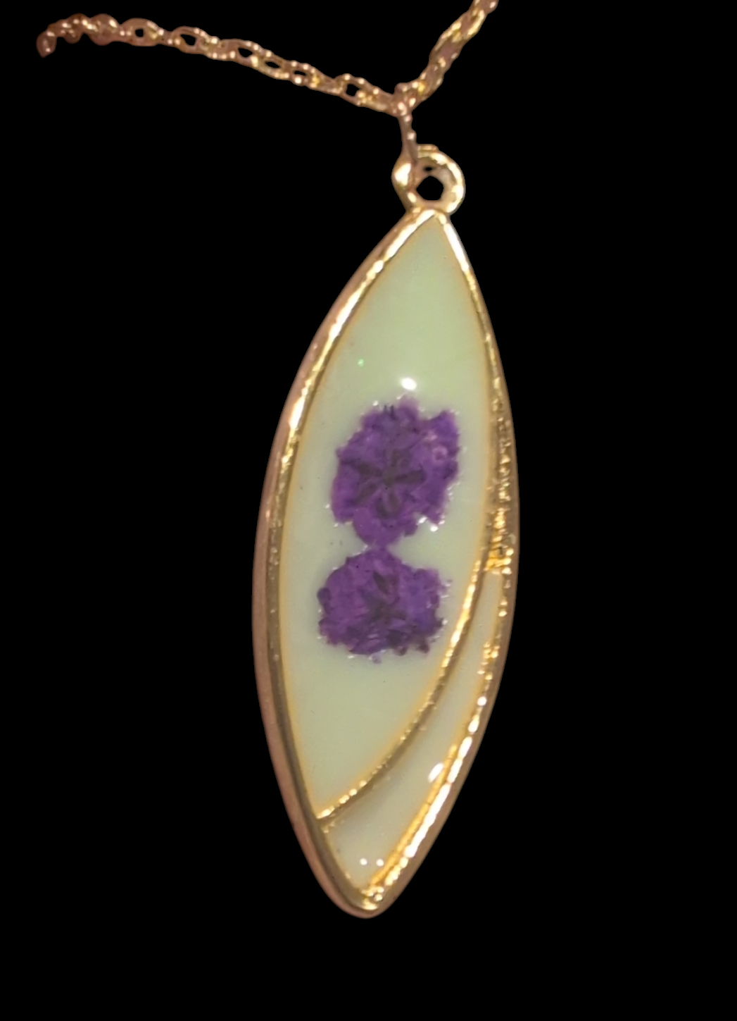 Floral milk necklace