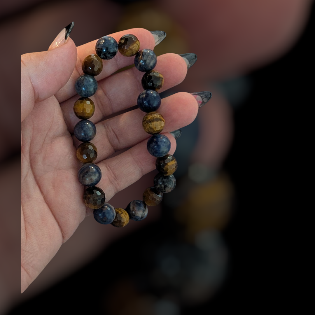 Tigers eye and lapis bracelet